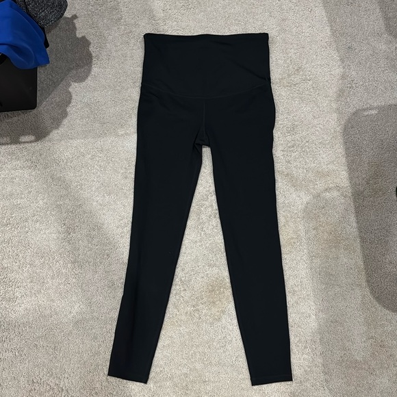 GapFit maternity Blackout Technology black leggings size small - Picture 1 of 3